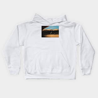 Find the flag, wave to the camera Kids Hoodie